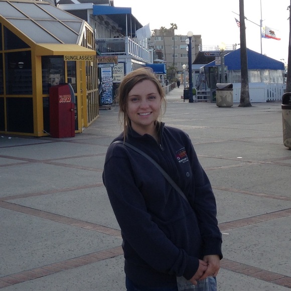 Meet your Posher, Malia - Picture 1 of 1